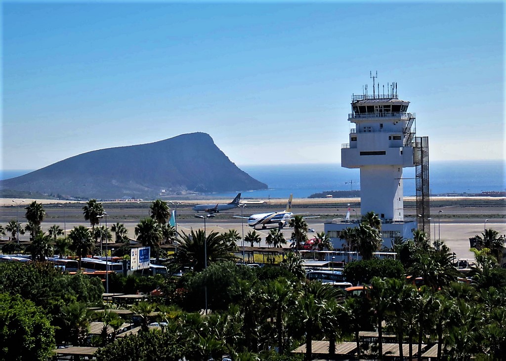 Aeropuerto de Tenerife Sur Reina Sofia (Южный аэропорт Тенерифе имени королевы Софии)